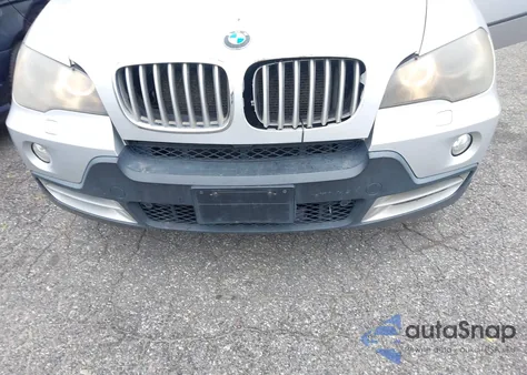 2009 BMW X5 xDrive48I z USA, uszkodzony, nr VIN 5UXFE83529L168931